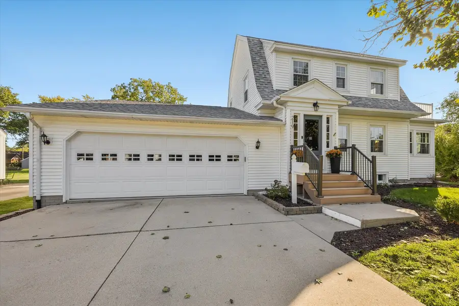 219 10th Street, De Witt, IA 52742 - #2