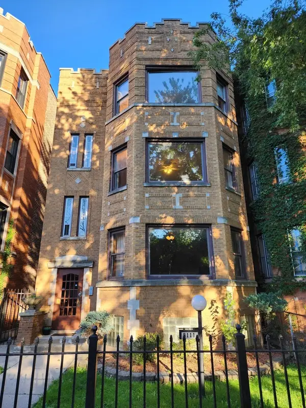 8111 S Langley Avenue, Chicago, IL 60619