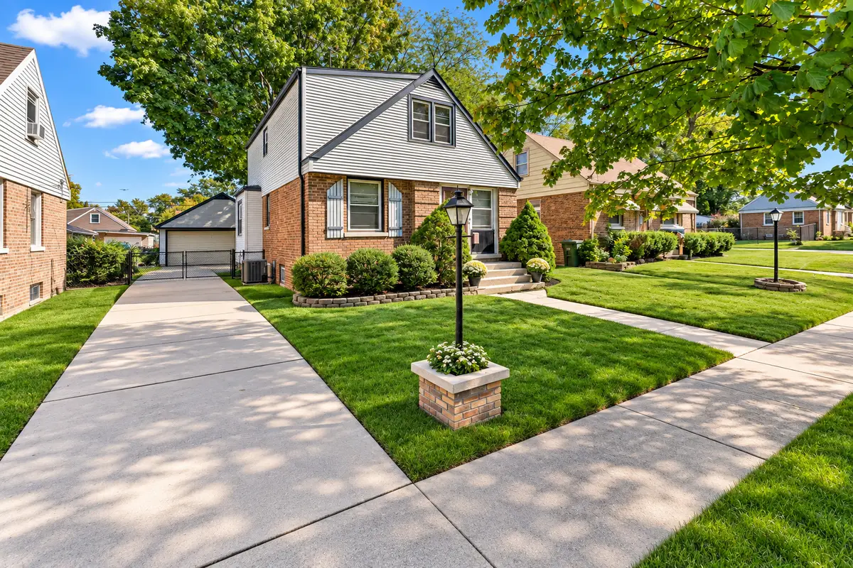 17951 Commercial Avenue, Lansing, IL 60438 - #1