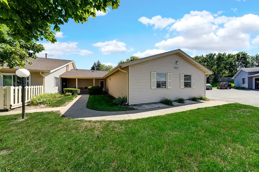 602 Devonshire Court, McHenry, IL 60050 - #2