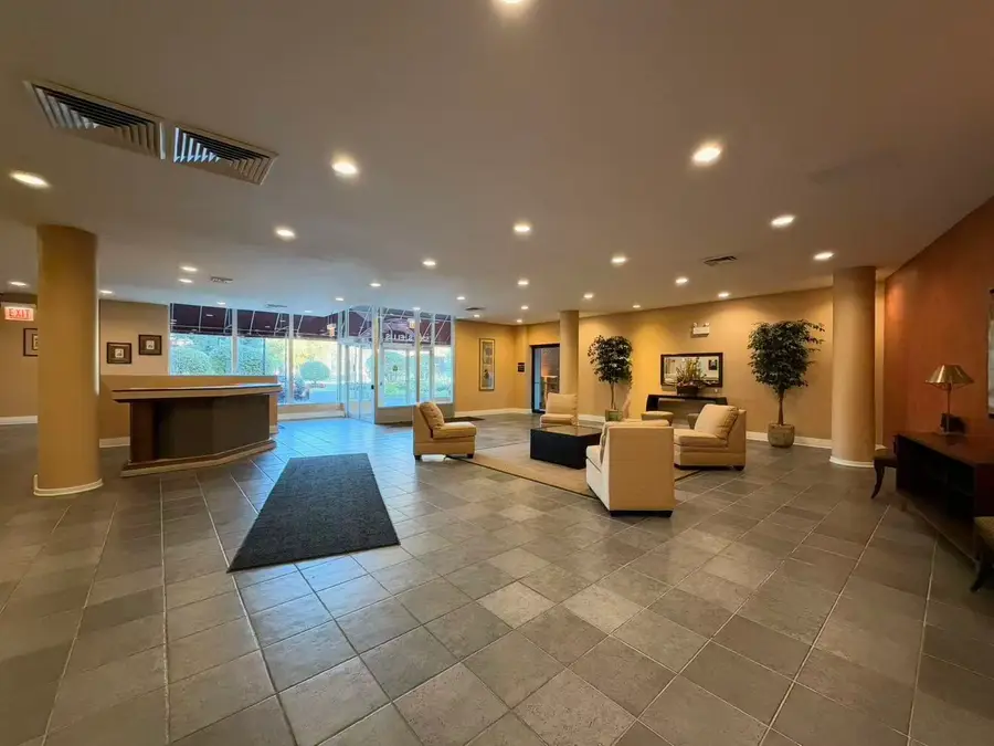 5200 S Ellis Avenue #207, Chicago, IL 60615 - #2