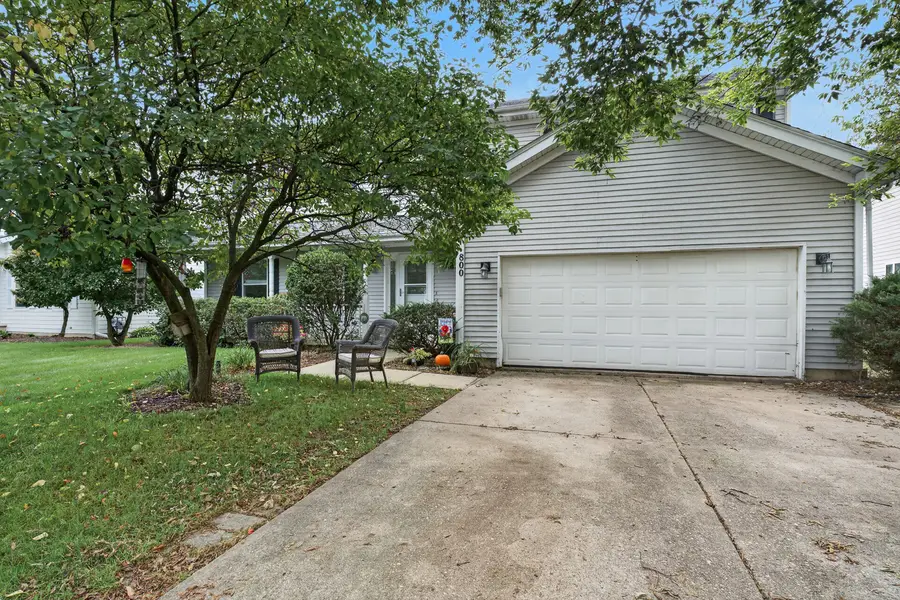 800 Birch Street, Algonquin, IL 60102 - #2