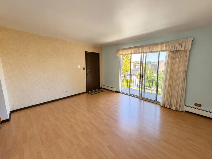 6119 Marshall Avenue #3E, Chicago Ridge, IL 60415 - #2