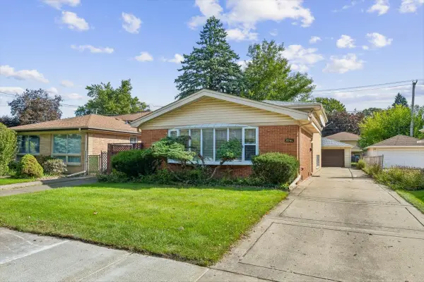 8941 Moody Avenue, Morton Grove, IL 60053