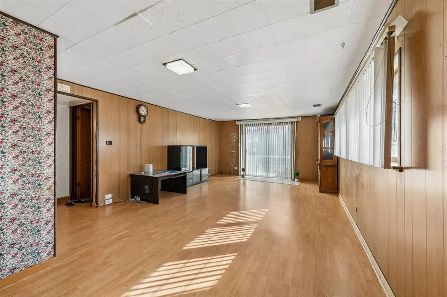 8941 Moody Avenue, Morton Grove, IL 60053 - #2