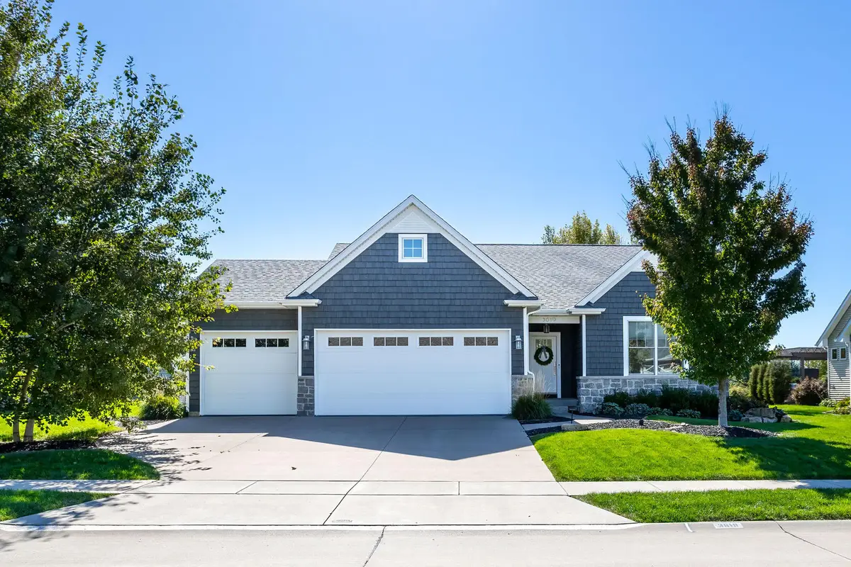 3619 Cobblestone Drive, Bettendorf, IA 52722 - #1