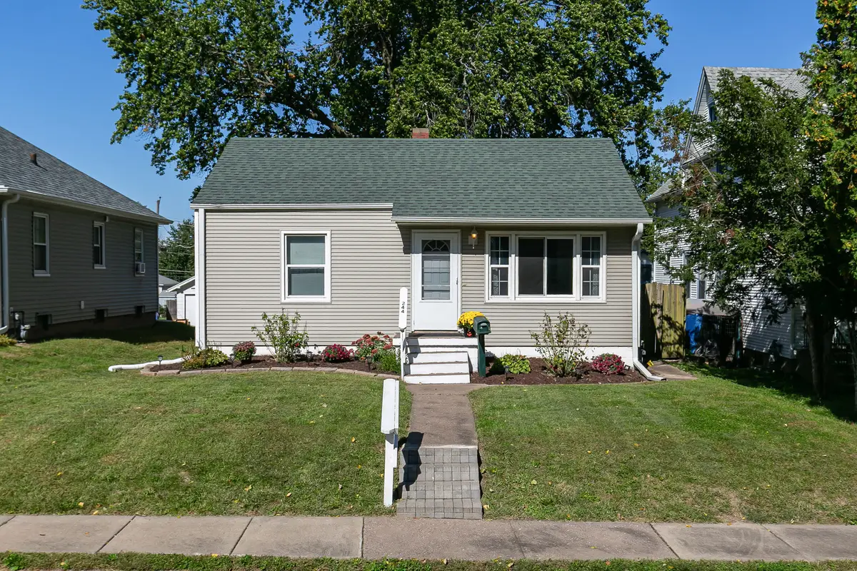 244 W 31st Street, Davenport, IA 52803 - #1