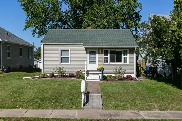 244 W 31st Street, Davenport, IA 52803