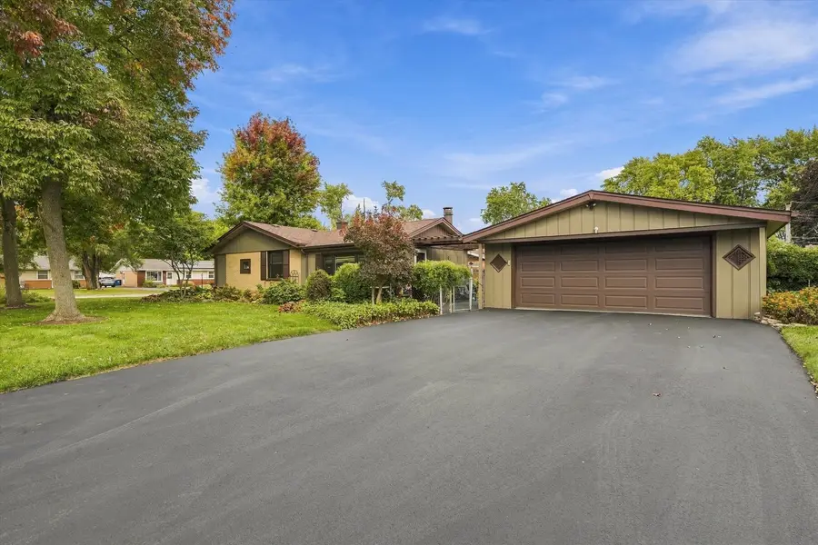 5447 131st Street, Crestwood, IL 60418 - #2