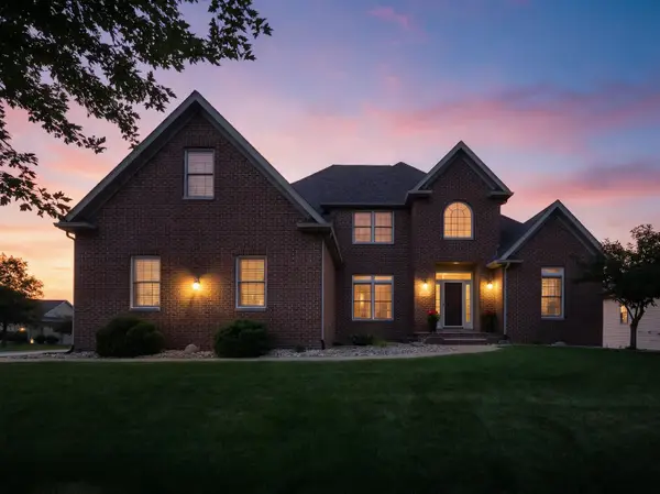 6404 Forest Road, Davenport, IA 52807