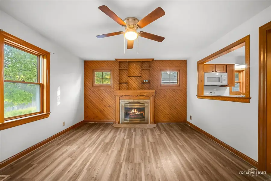 186 S Lyle Avenue, Elgin, IL 60123 - #2