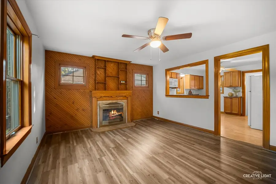 186 S Lyle Avenue, Elgin, IL 60123 - #3
