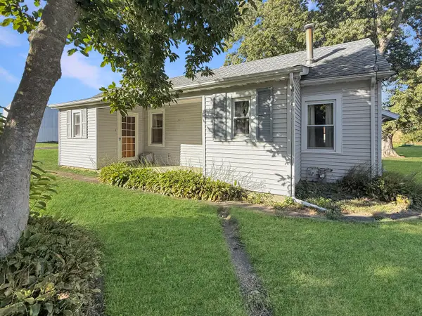 101 E Pera Street, Ludlow, IL 60949