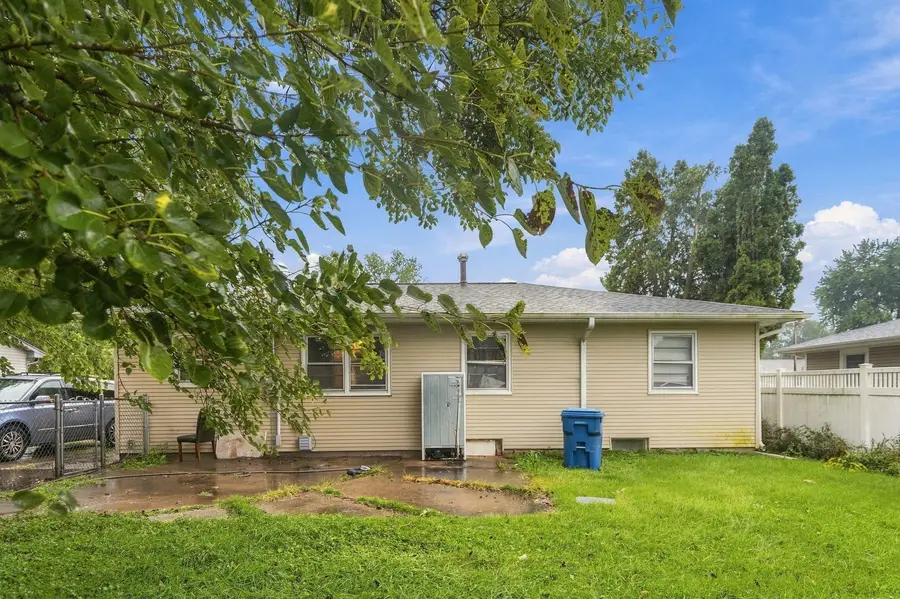 579 31st Avenue, East Moline, IL 61244 - #2
