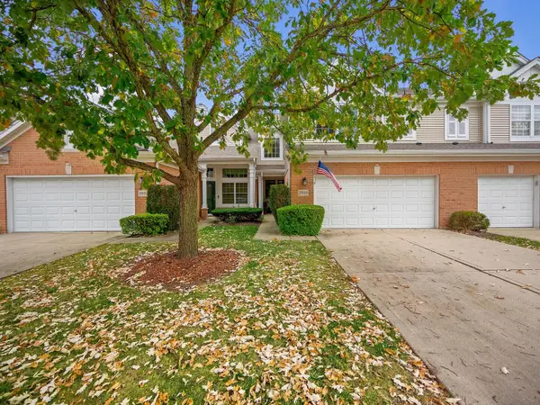 2596 Camberley Circle, Westchester, IL 60154
