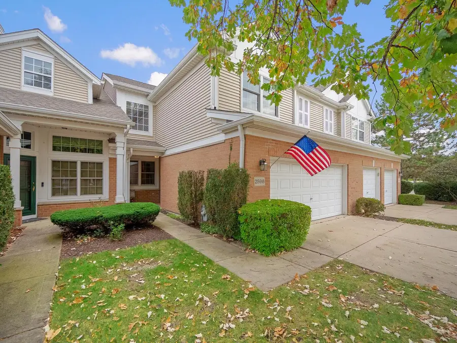 2596 Camberley Circle, Westchester, IL 60154 - #2