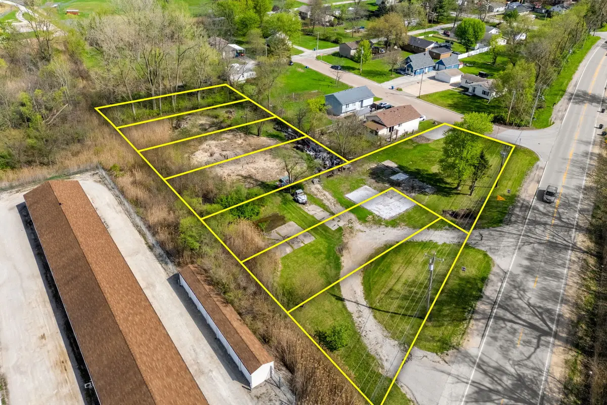 201 N 2nd Avenue, Carbon Cliff, IL 61239 - #1