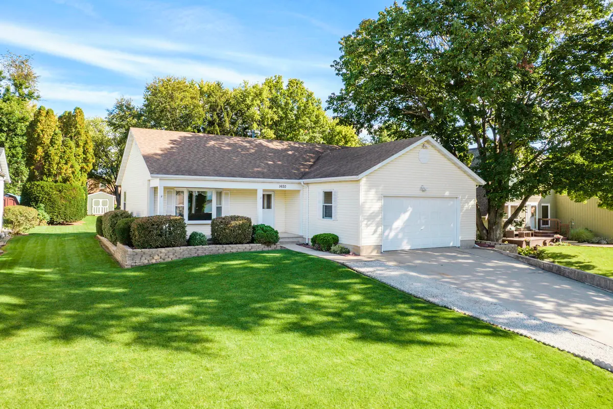 1620 Lake Holiday Drive, Lake Holiday, IL 60548 - #1
