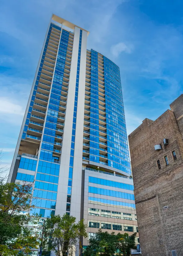 303 W Ohio Street #2807, Chicago, IL 60654