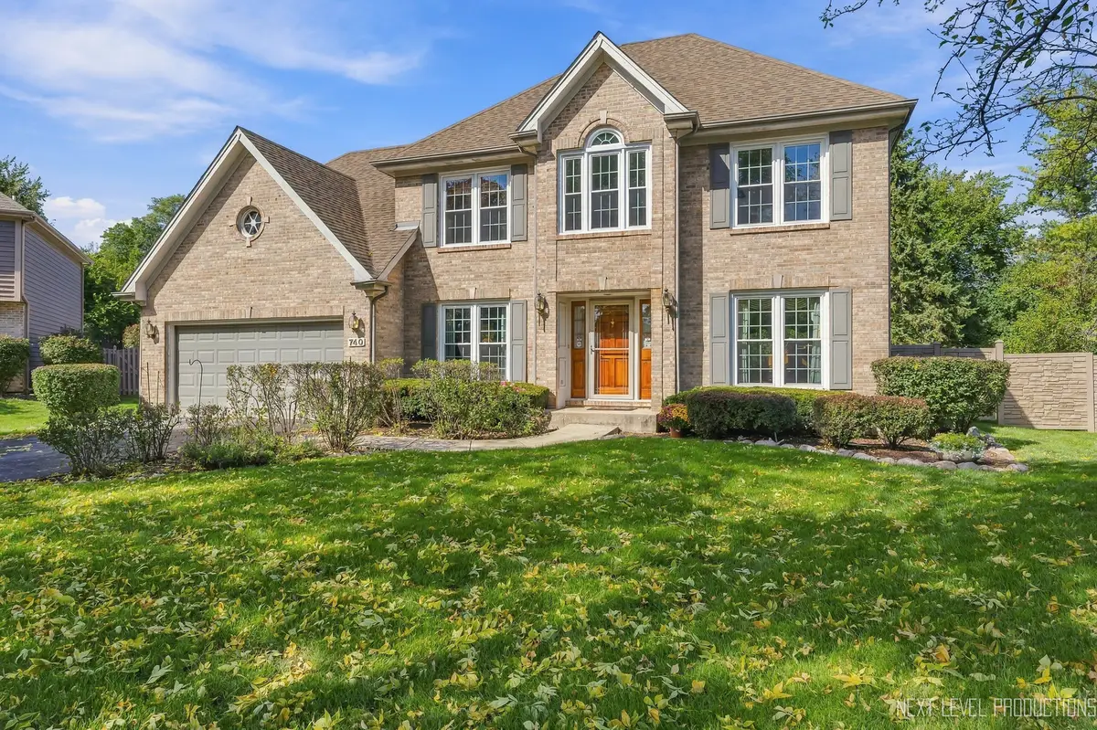 740 Hampton Course, West Chicago, IL 60185 - #1