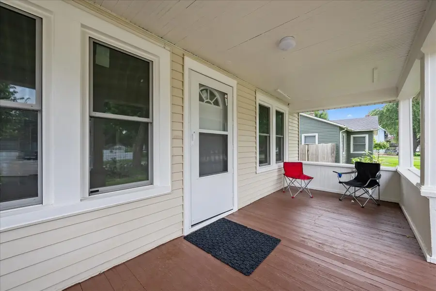 1006 S 4th Street, Aurora, IL 60505 - #2