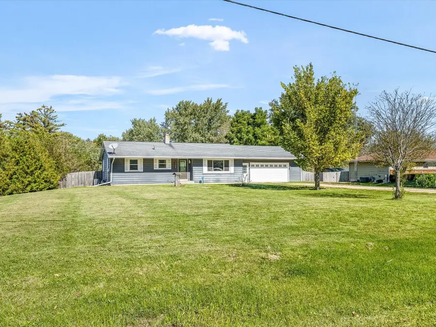 7284 Oak Drive, Stillman Valley, IL 61084 - #3
