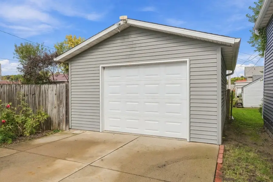 608 3rd Avenue, Clinton, IA 52732 - #3