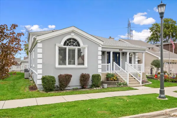 6613 Conrad Avenue, Hodgkins, IL 60525