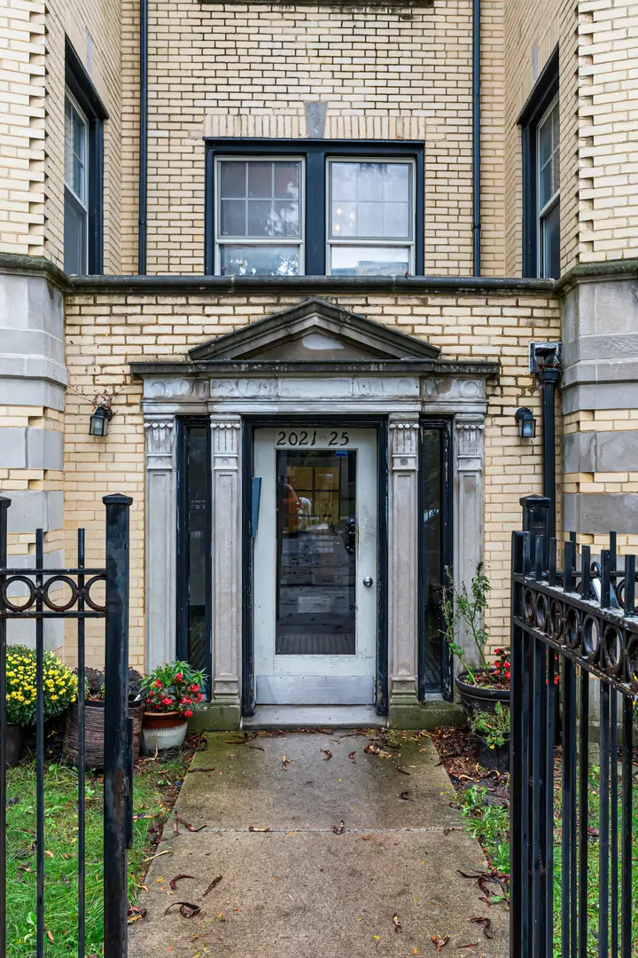 Address Withheld By Seller, Chicago, IL 60645 - #2