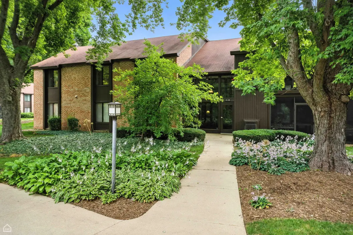 740 Saint Andrews Lane #5, Crystal Lake, IL 60014 - #1
