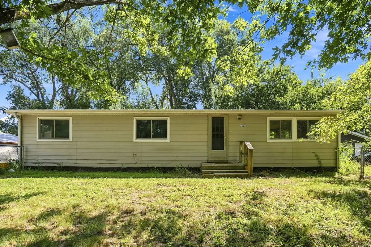 7425 25th Street, Milan, IL 61264 - #1