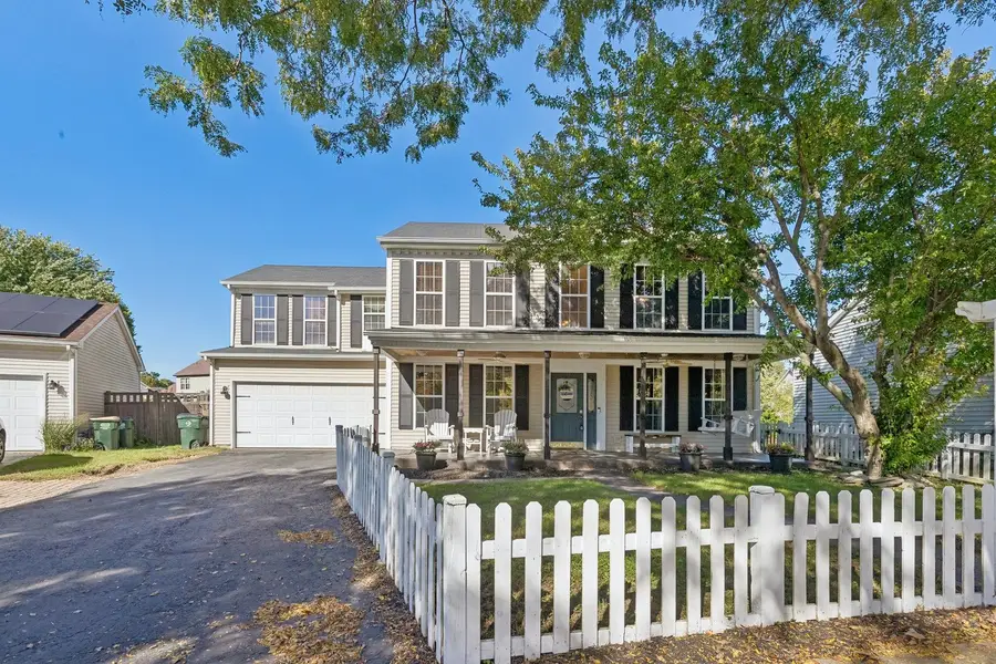 123 Eisenhower Drive, Oswego, IL 60543 - #2