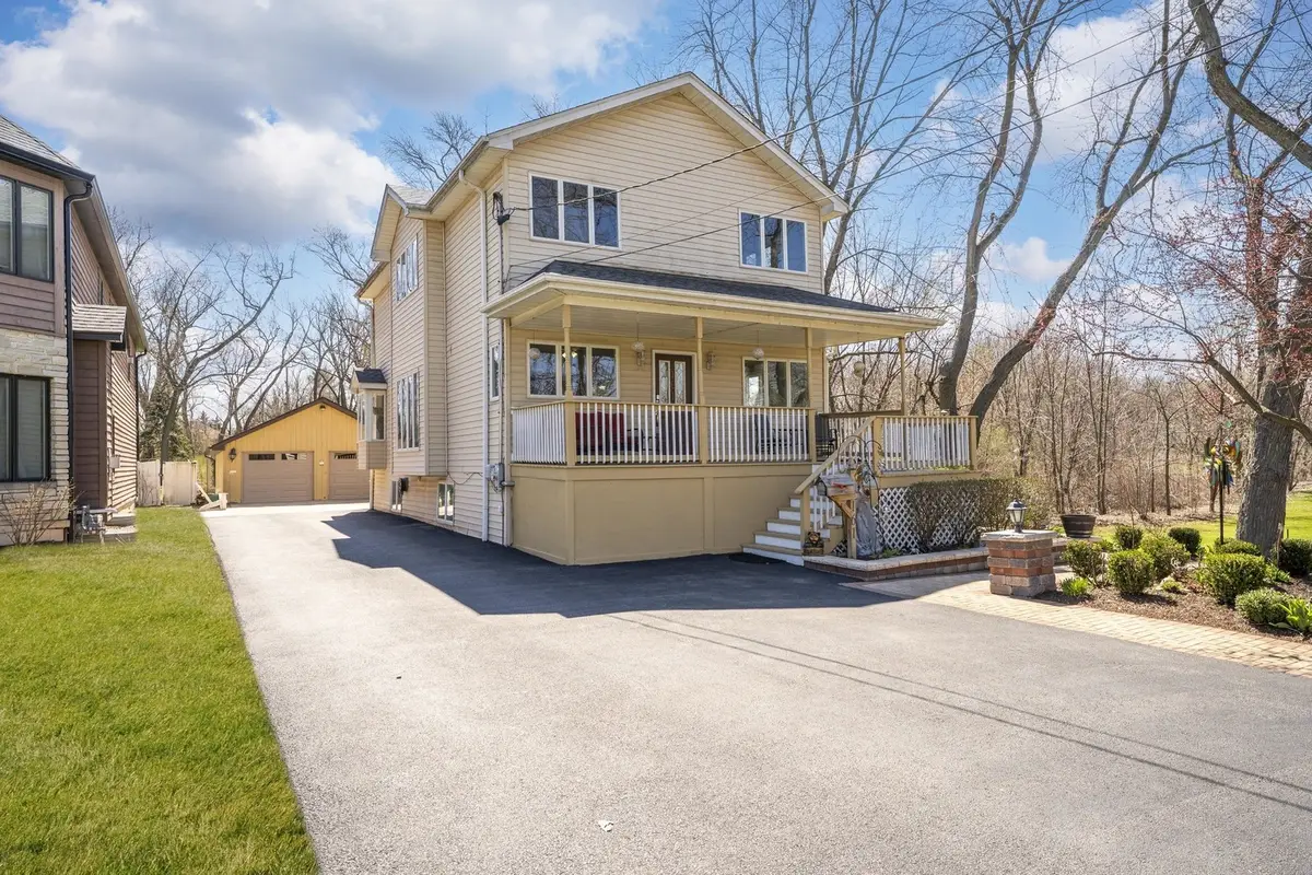 161 W Greenfield Avenue, Lombard, IL 60148 - #1