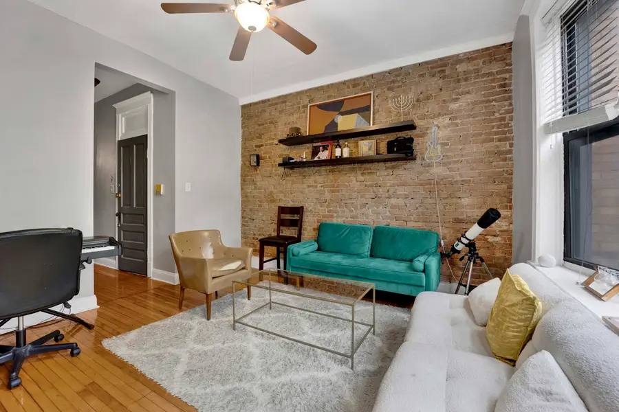 616 S Loomis Street #3, Chicago, IL 60607 - #2