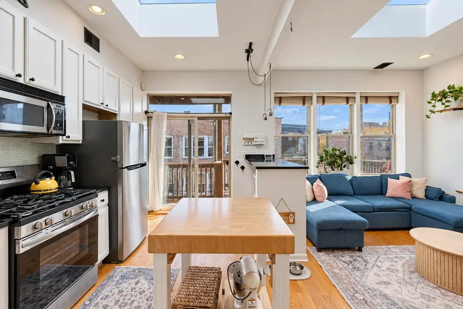 835 W Lawrence Avenue #3S, Chicago, IL 60640 - #3