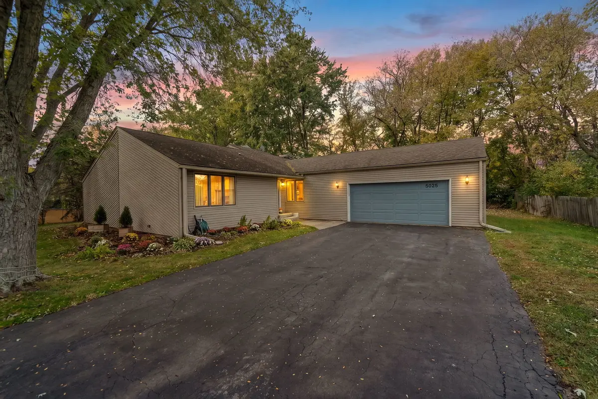 5025 Wilderness Trail, Rockford, IL 61114 - #1