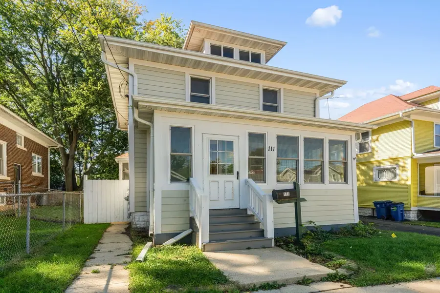 111 Warren Avenue, Aurora, IL 60505 - #2