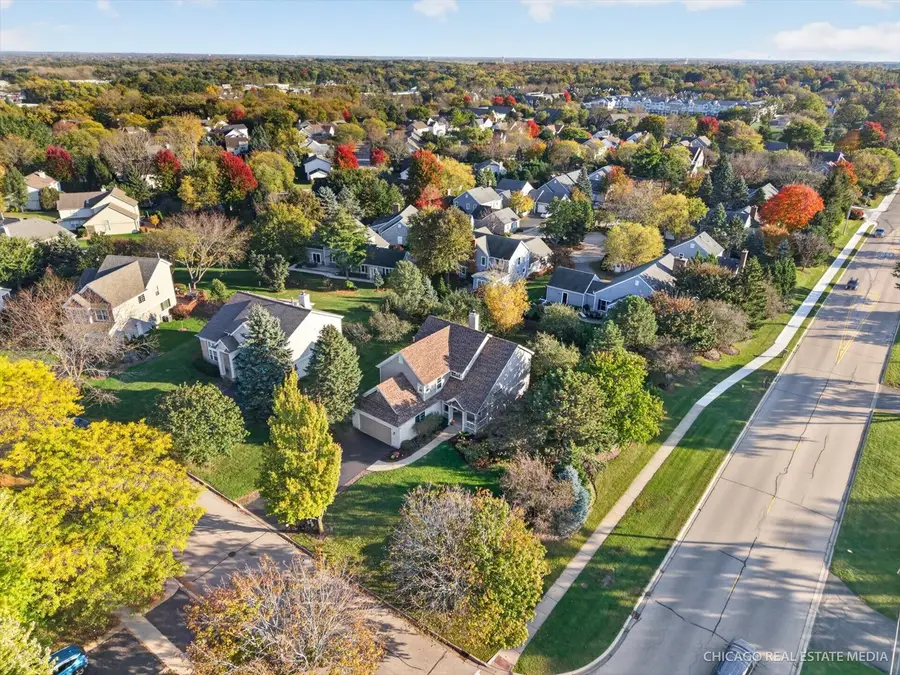 654 Seybrooke Lane, Crystal Lake, IL 60012 - #2