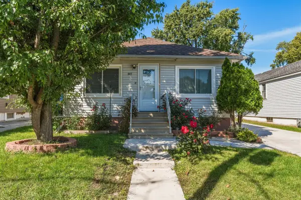 917 Mason Avenue, Aurora, IL 60506