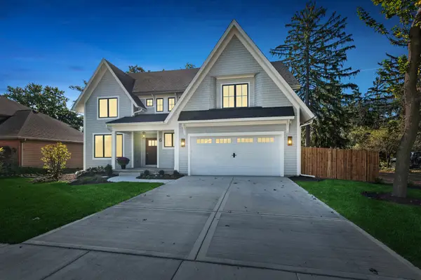 6 W Bauer Road, Naperville, IL 60563