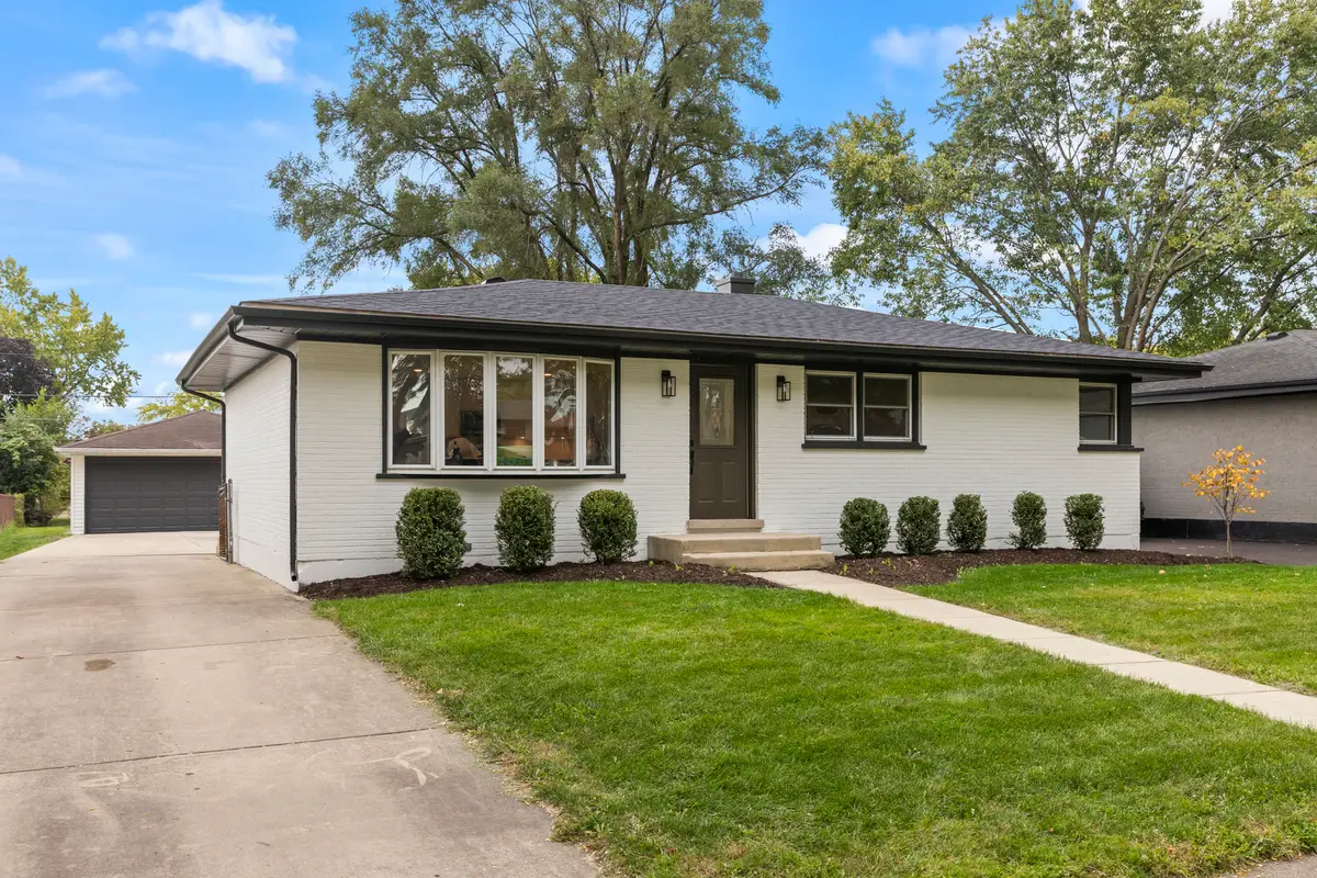 667 W Saint Aubin Drive, Addison, IL 60101 - #1
