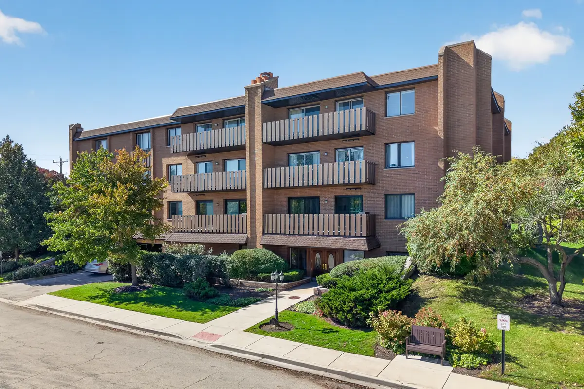 1795 Lake Cook Road #211, Highland Park, IL 60035 - #1