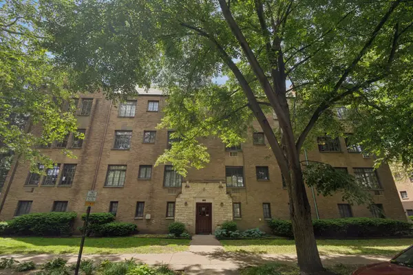 Address Withheld By Seller, Evanston, IL 60201
