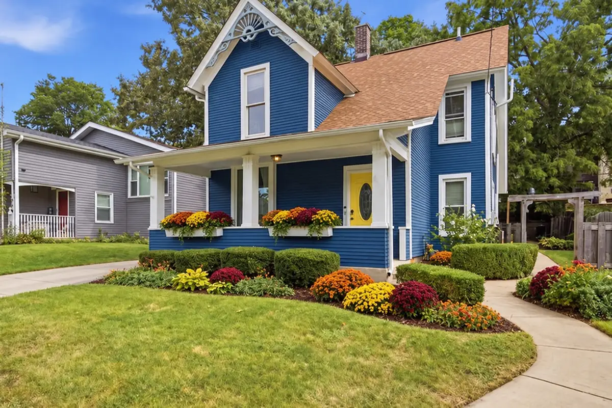 602 S 5th Avenue, Saint Charles, IL 60174 - #1