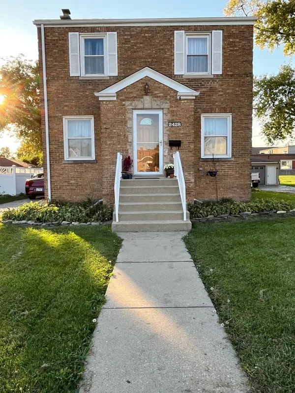 2428 S 17th Avenue, Broadview, IL 60155