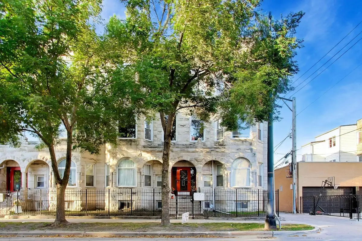 1108 E Marquette Road #207, Chicago, IL 60637 - #1