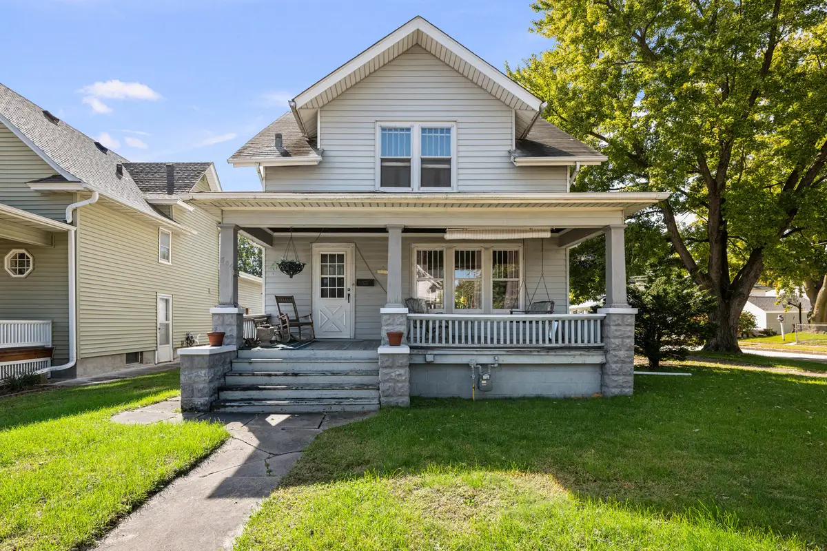 504 19th Avenue, Moline, IL 61265 - #1