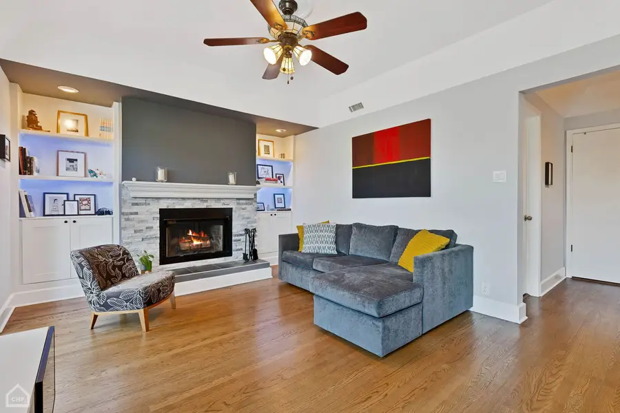 4448 N Malden Street #3, Chicago, IL 60640 - #2