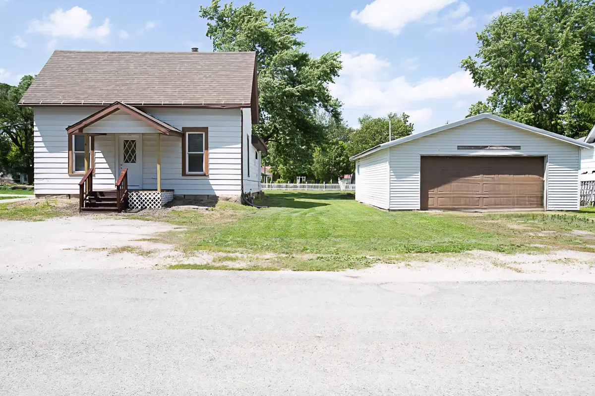 507 Commercial Street, Chenoa, IL 61726 - #1