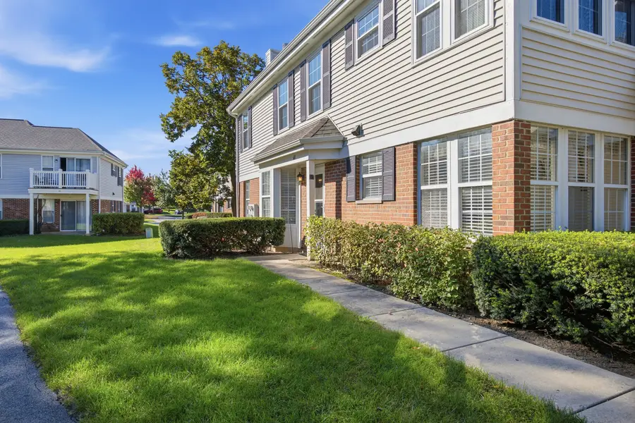 60 Winding Run Lane, Streamwood, IL 60107 - #3